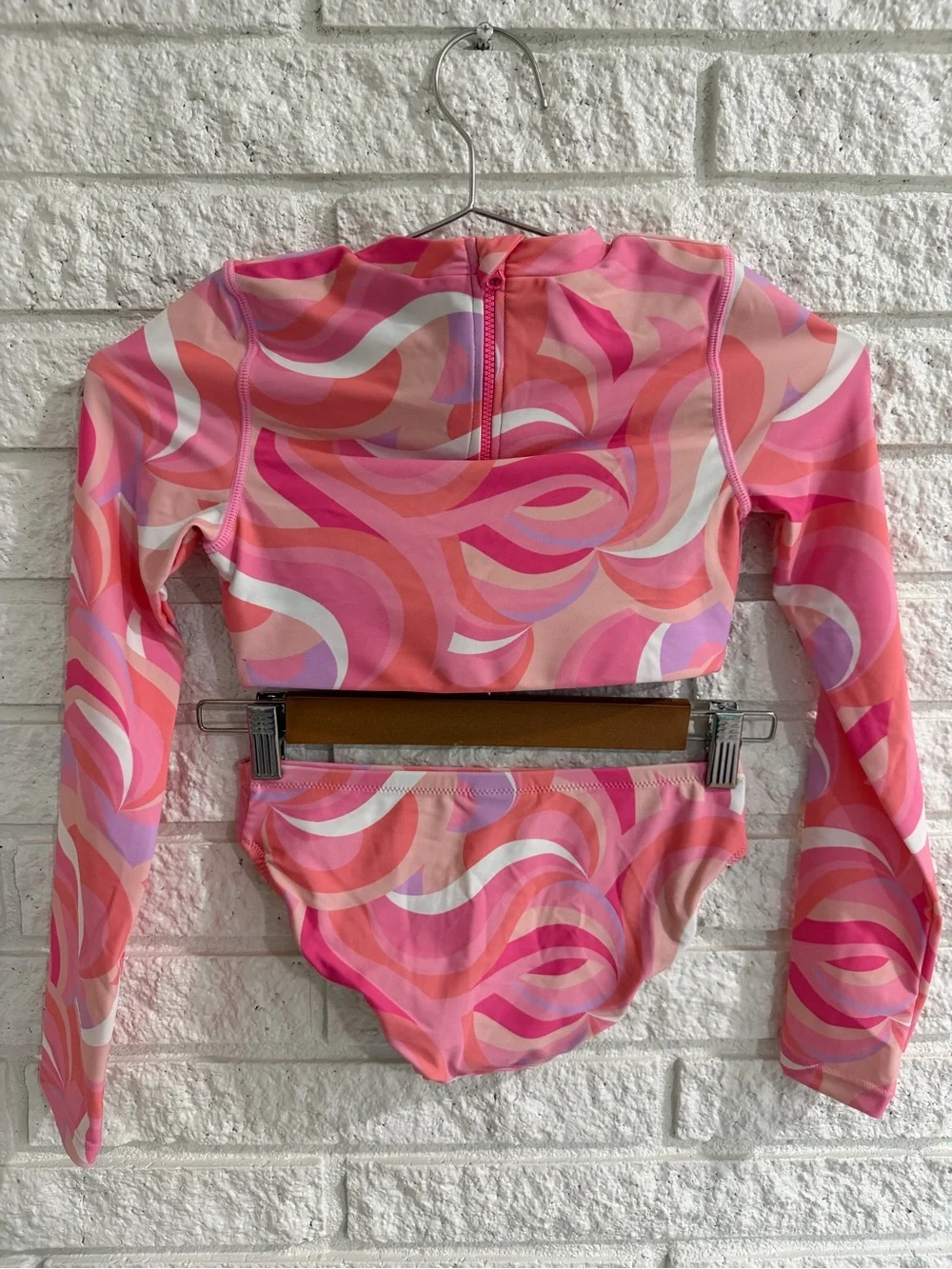 Girls' Pink Waves Swirl Long Sleeve Rashguard Set - Sun Protective Swimwear
